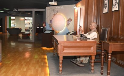 Hon'ble Rear Admiral Dhiren Vig